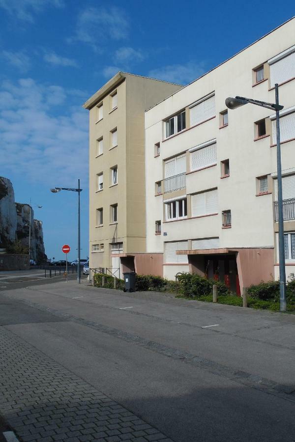 L' Entre Mer Et Falaise Le Treport Exterior photo